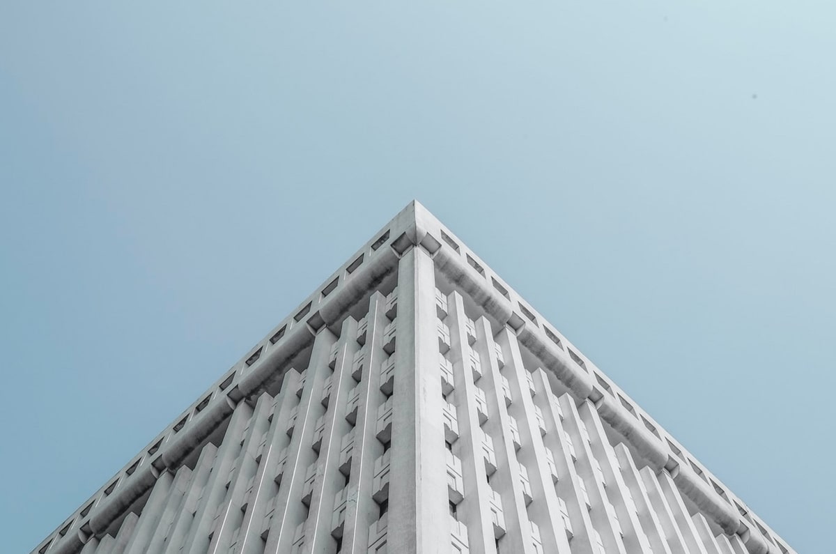 kaiyun-拜仁防守挖坑进攻填，巅峰对决弗利克赌对17岁神童